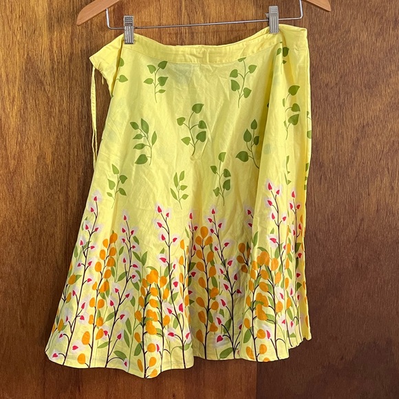 APOLLO Bright Yellow Floral Cotton Skirt Sz L - Picture 3 of 3